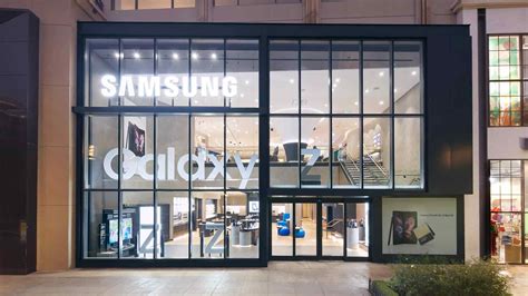 Find out more about what we offer at <b>Samsung</b> Experience Stores and plan your visit today. . Samsung shop near me